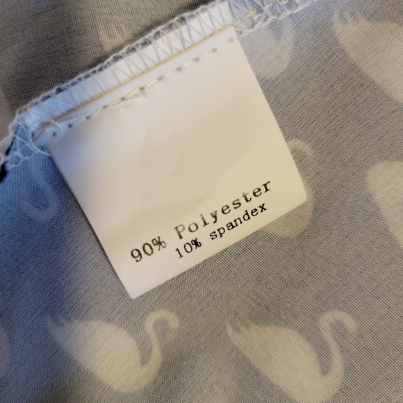 Rico Bruno, A-line with Swan Print - Picture 9 of 9